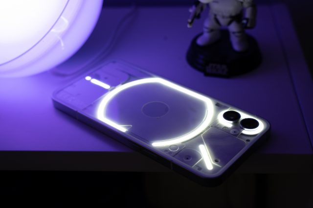 Nothing Phone (1) is coming to the US…sort of