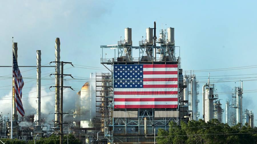 Exxon e Chevron condividono $ 100 miliardi di profitti dopo l'aumento dei prezzi del petrolio