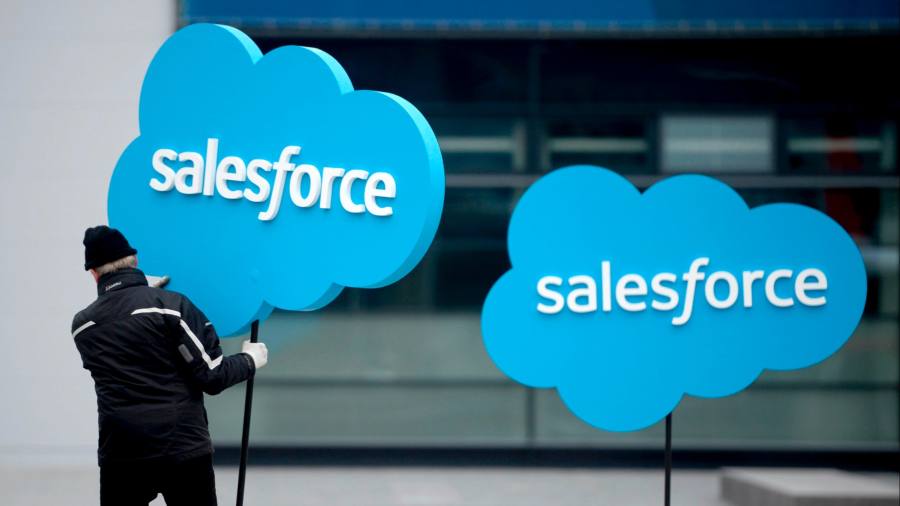Salesforce taglierà il 10% del personale in quanto inverte la frenesia delle assunzioni in caso di pandemia