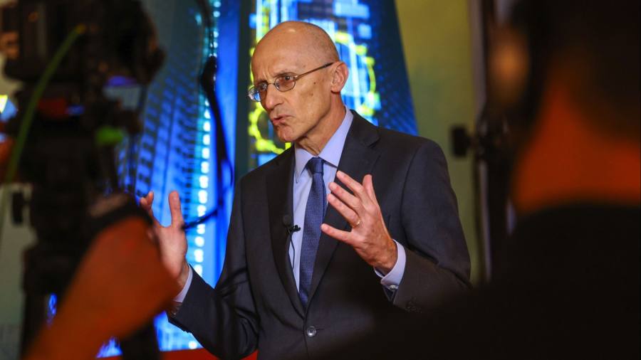 La BCE esorta gli istituti di credito a correggere i rischi nelle negoziazioni con hedge fund e aziende familiari