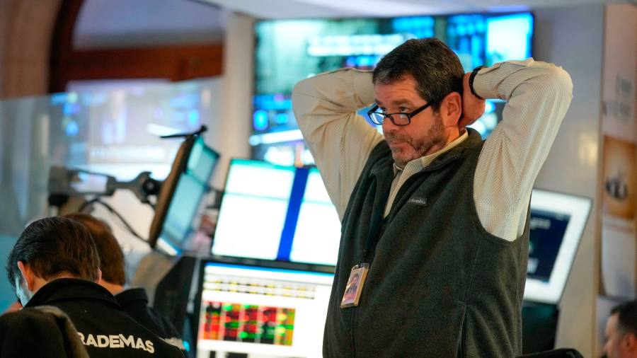 Glitch al NYSE interrompe brevemente il trading di dozzine di azioni blue-chip