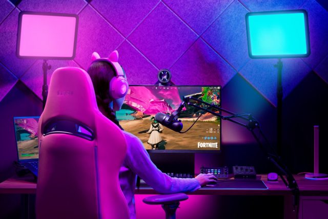 Razer’s Kiyo Pro Ultra is here to replace your potato webcam