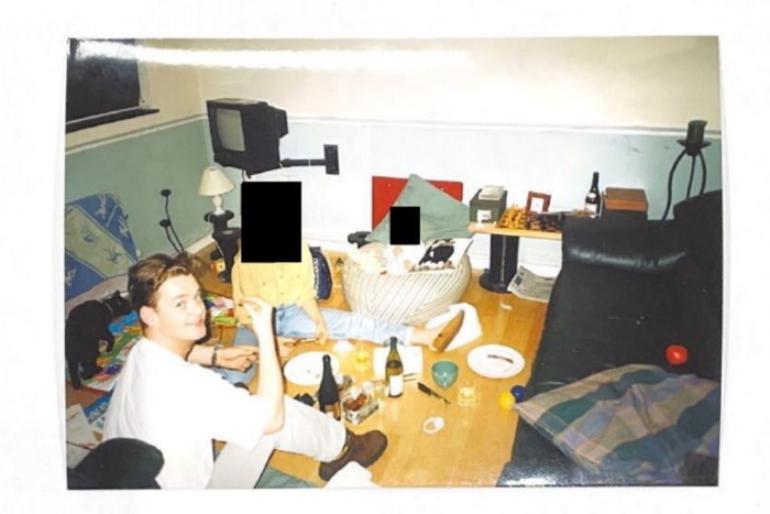 Una foto di un giovane Lawrence Jones rilasciata dal tribunale