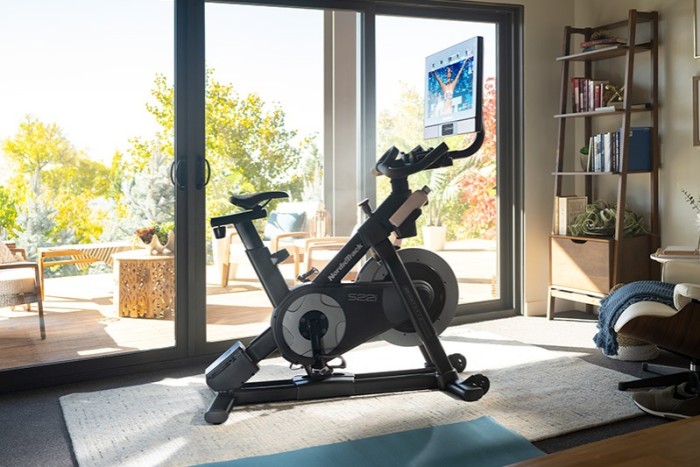 NordicTrack S15i Studio Bike, £ 1.599 più abbonamento a iFit, £ 408 all'anno, nordictrack.co.uk