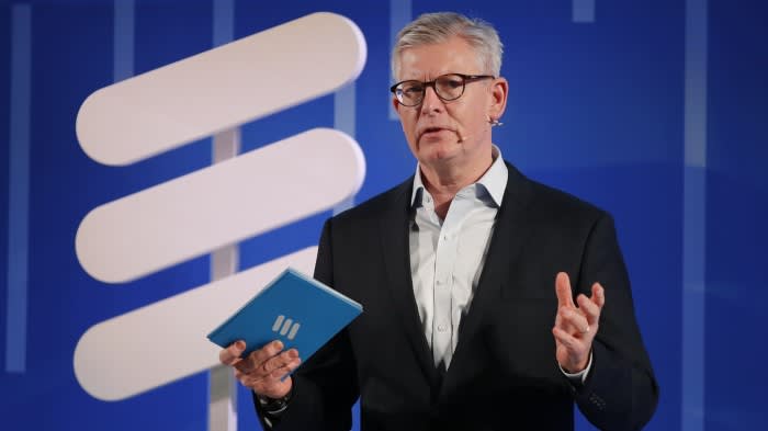 Il capo della Ericsson afferma che l’eccessiva regolamentazione “porta l’Europa all’irrilevanza”