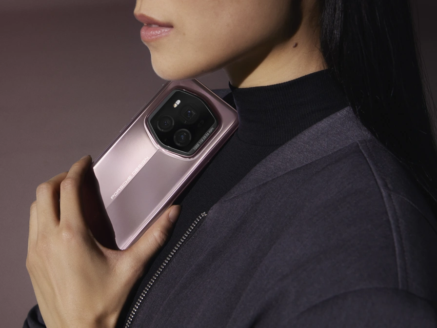 Honor presenta il suo ultimo smartphone di lusso con Porsche Design