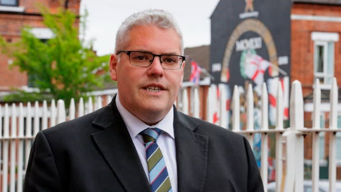 L'accordo per ripristinare l'esecutivo dell'Irlanda del Nord è ipervenduto, afferma il leader del DUP