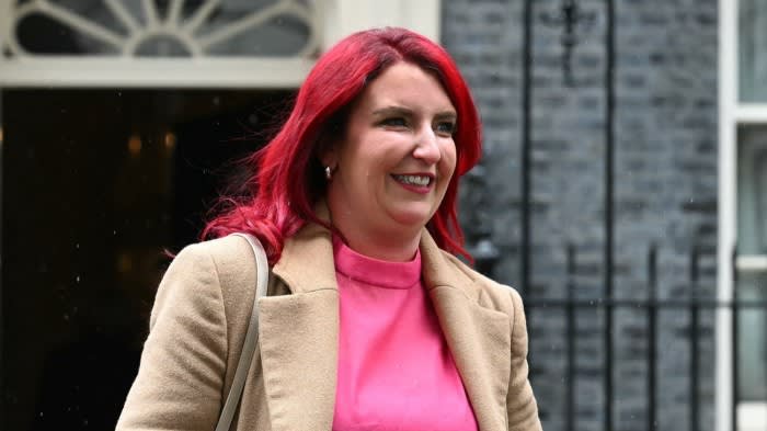 Il ministro dei trasporti del Regno Unito chiede "azioni immediate" sull'affidabilità ferroviaria