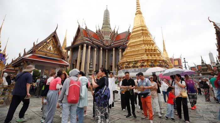 La ripresa del turismo in Thailandia sta facendo poco per il suo mercato azionario