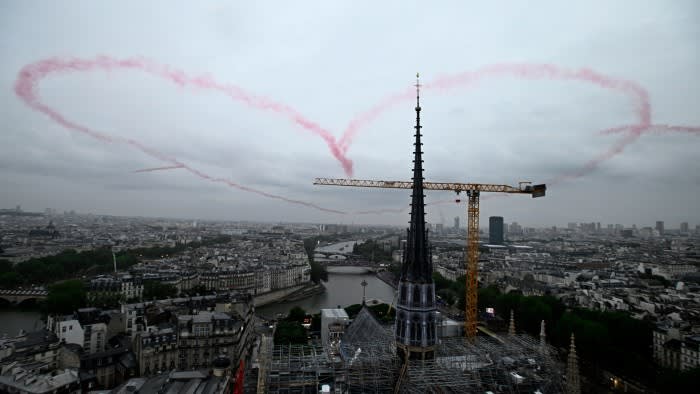 Parigi 2024 inizia sotto le nuvole