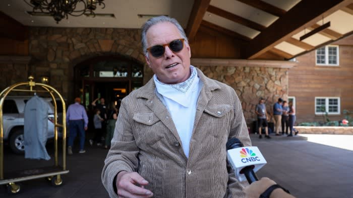 Perché i giganti dei media si stanno dirigendo verso la rottura