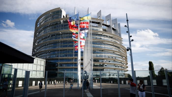 Perché il voto in Ucraina metterà alla prova l'unità dei nuovi partiti di estrema destra dell'UE