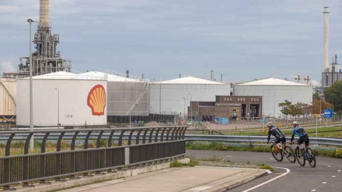 Shell prevede un danno fino a 1 miliardo di dollari per l'impianto di biocarburanti in stallo