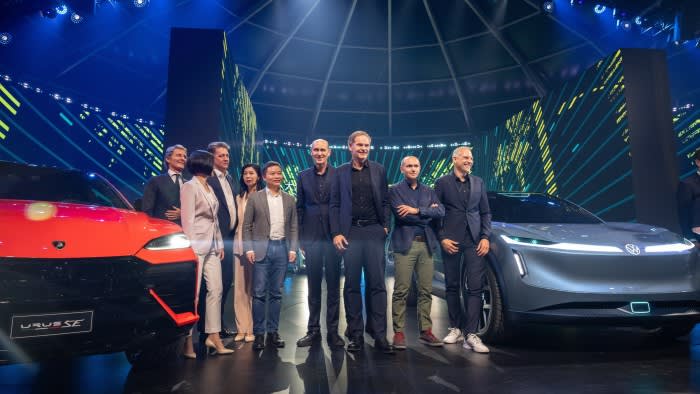 I dirigenti di VW e BMW mettono in guardia sui dazi UE sui veicoli elettrici in Cina, in mezzo al calo dei profitti