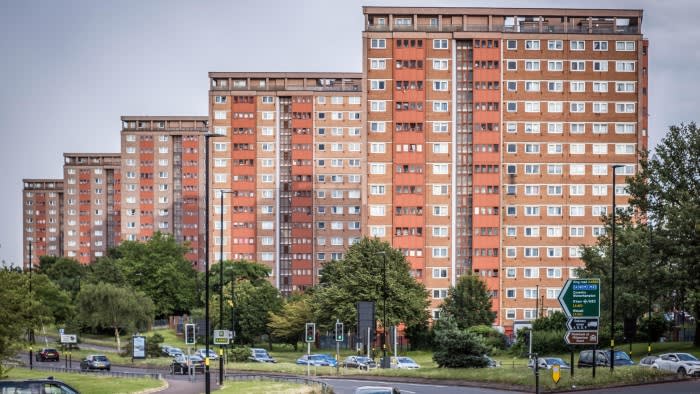 Il cancelliere del Regno Unito intende aumentare gli affitti sociali per promuovere l'edilizia abitativa a prezzi accessibili