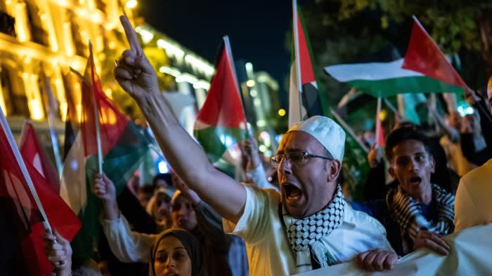 La Turchia blocca Instagram per la "censura" della morte del leader di Hamas