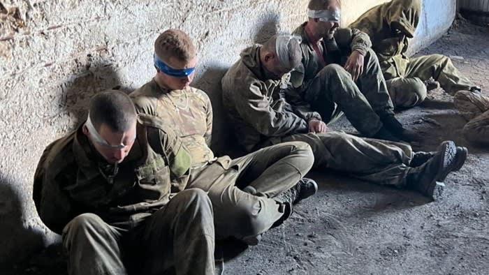 Ucraina e Russia avviano colloqui sullo scambio dei prigionieri catturati a Kursk