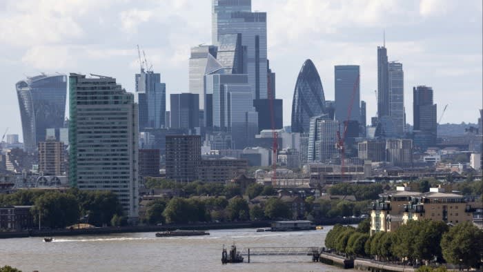 Le autorità fiscali del Regno Unito hanno presentato un'istanza di liquidazione contro la Bank of London per debiti non pagati