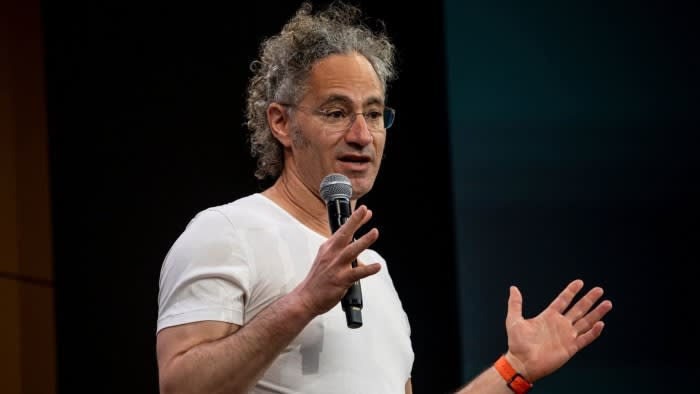 Palantir sfida gli scettici di Wall Street