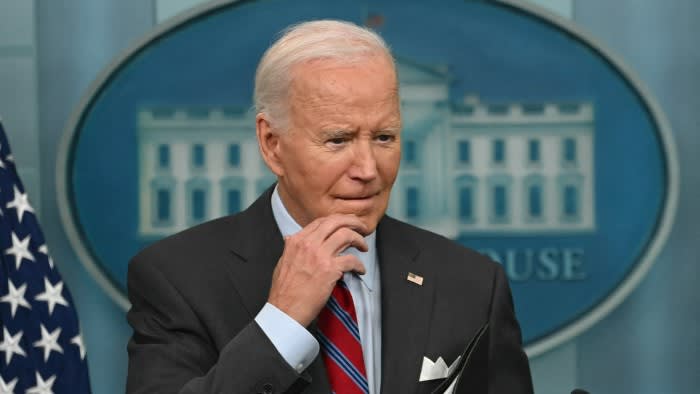 Biden dice a Israele di considerare “altre alternative” agli attacchi ai giacimenti petroliferi