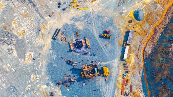 Il commerciante di metalli IXM punta a diventare la risposta cinese a Glencore