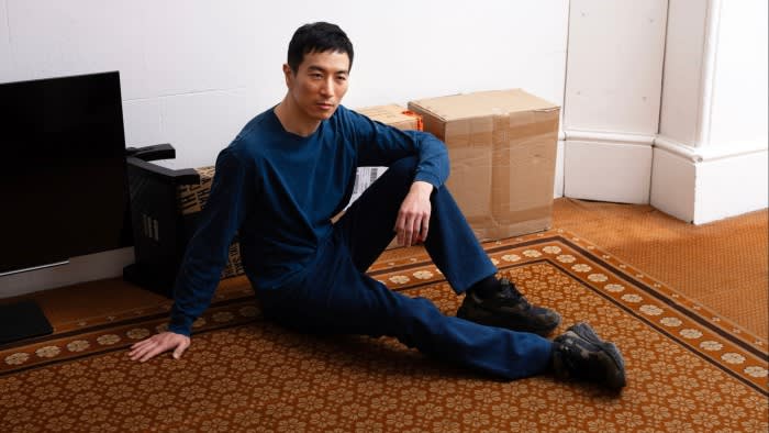 L'artista Lawrence Lek utilizza l'intelligenza artificiale per esplorare se i robot possono soffrire