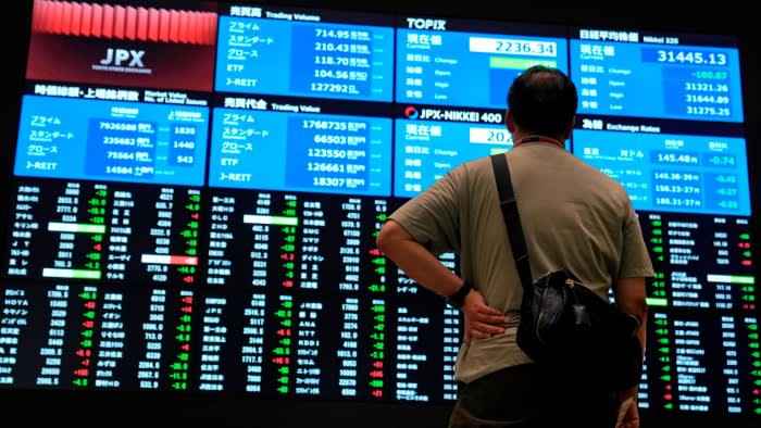 Le azioni giapponesi guadagnano terreno dopo la convocazione delle elezioni anticipate