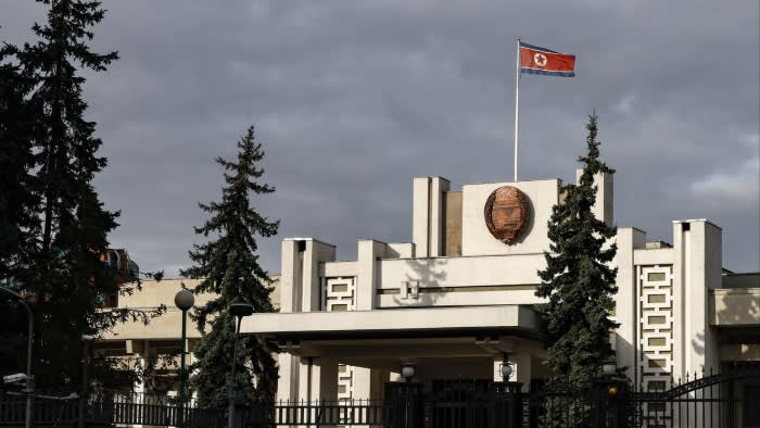 Ucraina e Stati Uniti avvertono che le truppe di Kiev potrebbero affrontare le forze nordcoreane “tra pochi giorni”