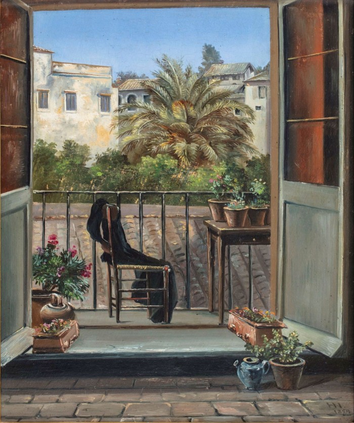 'Una vista da Villa Paganis a Capri' di Hermania Neergaard, raffigurante un balcone, visto attraverso due porte aperte e affacciato su edifici color crema, con una veste nera drappeggiata su una sedia