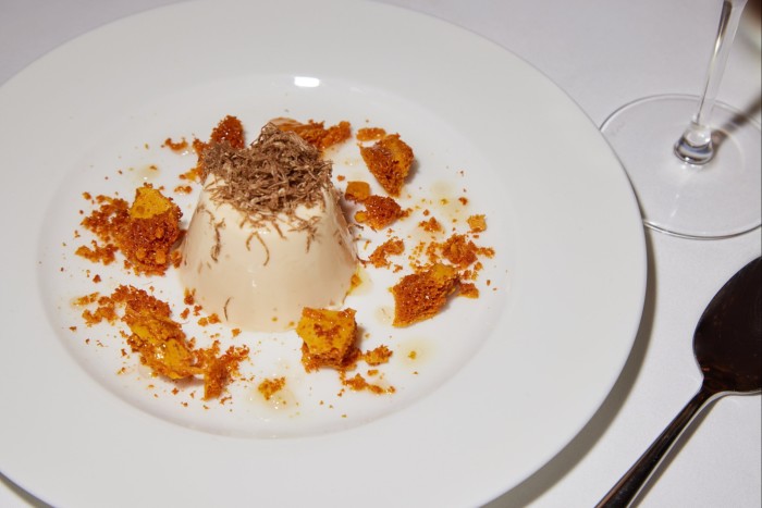 Panna cotta al miele e tartufo da Sale e Pepe