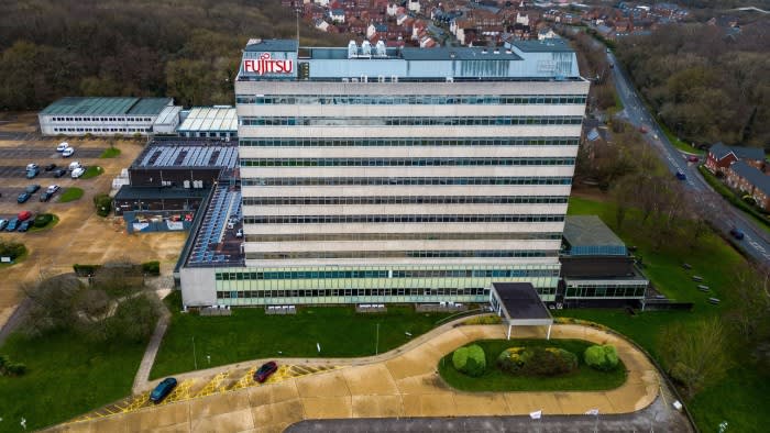 Il fornitore IT per uffici postali Fujitsu ha vinto contratti nel settore pubblico da 1,4 milioni di sterline dopo aver promesso di interrompere le offerte