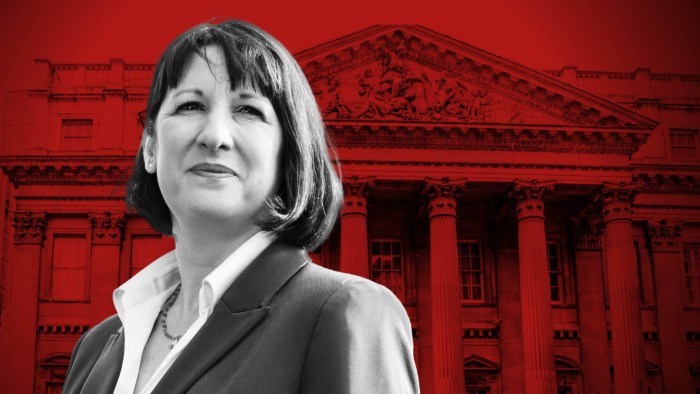 Reeves, with Mansion House in background