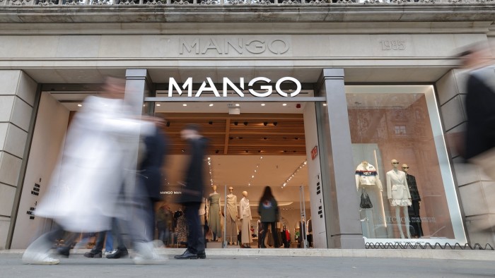 Il fondatore di Mango Isak Andic muore in un incidente in montagna