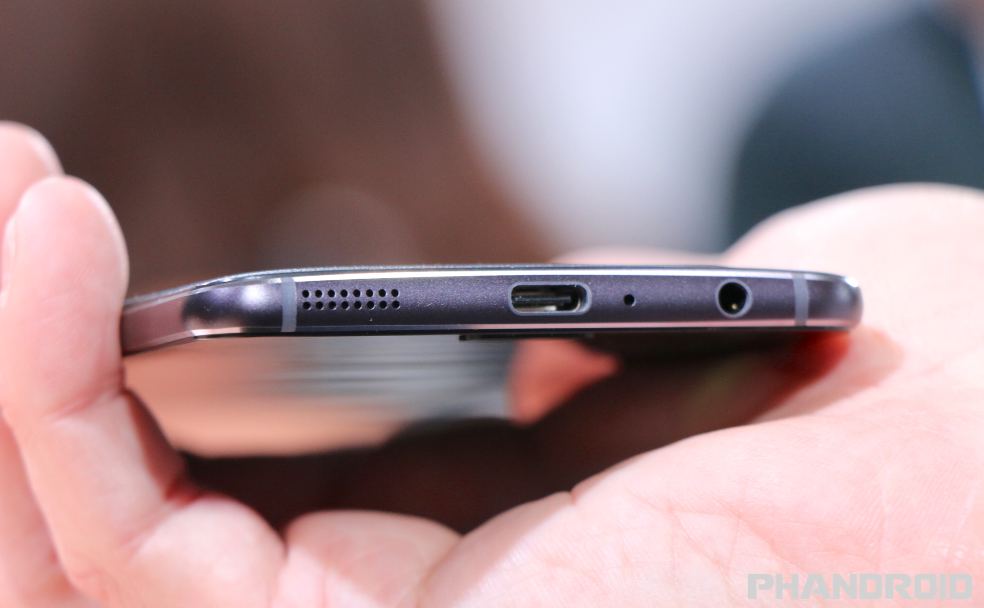 Ecco perché l'UE vuole USB-C come nuovo standard di ricarica