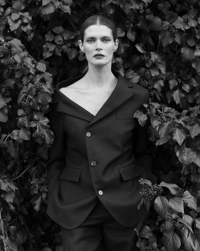 Giacca di lana di lana/seta De Poudre, £ 3.800 e pantaloni abbinati, £ 1.950