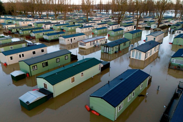 Caravans allagate vicino a Northampton in Inghilterra dopo Storm Bert lo scorso novembre 