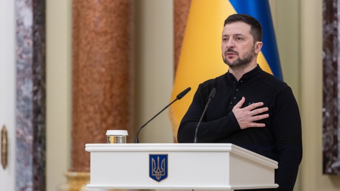 Zelenskyy si offre di dimettersi in cambio della pace e dell'adesione alla NATO ucraina