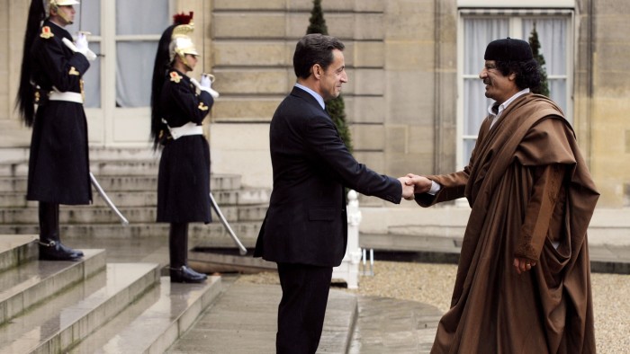 Cash, tende e una volta segreta: il processo Libia di Nicolas Sarkozy