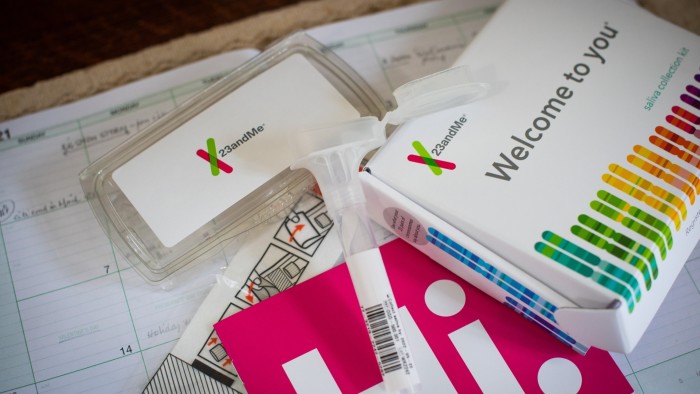 23andMe Files per la protezione fallimentare mentre il CEO diminuisce