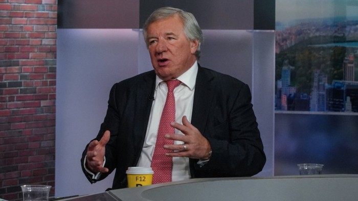 Martin Gilbert esclude la vendita di azioni Revolut mentre sostiene il fondo di acquisto di azioni