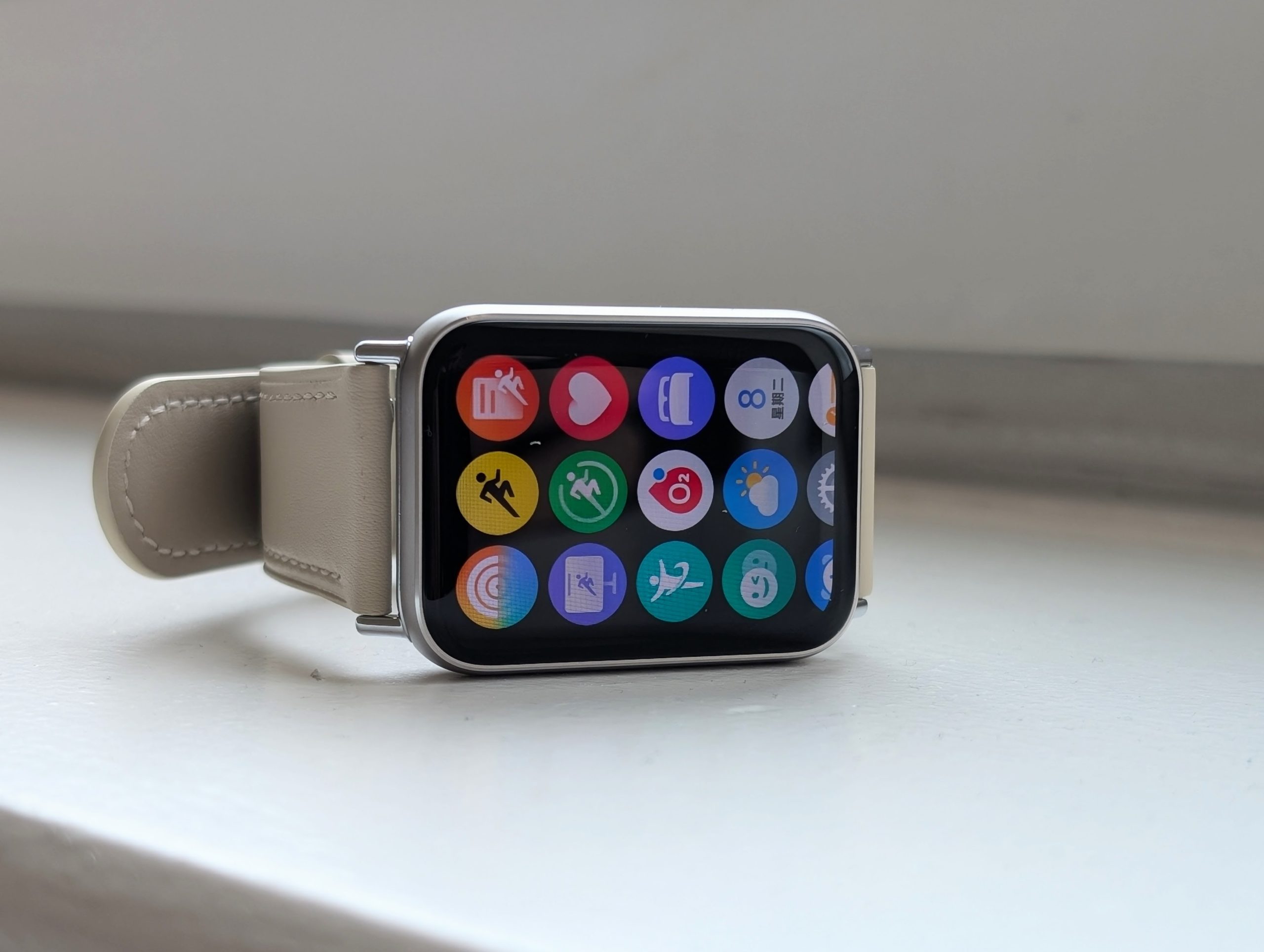 Xiaomi Smart Band 9 Pro racchiude un design premium e una durata della batteria impressionante