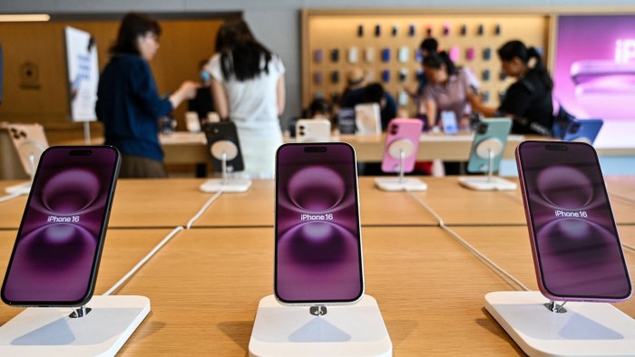 Iphone 16 are displayed in a Apple store