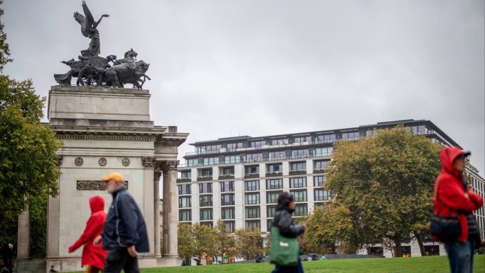 Il lussuoso condominio di Londra attira l'afflusso di miliardari statunitensi