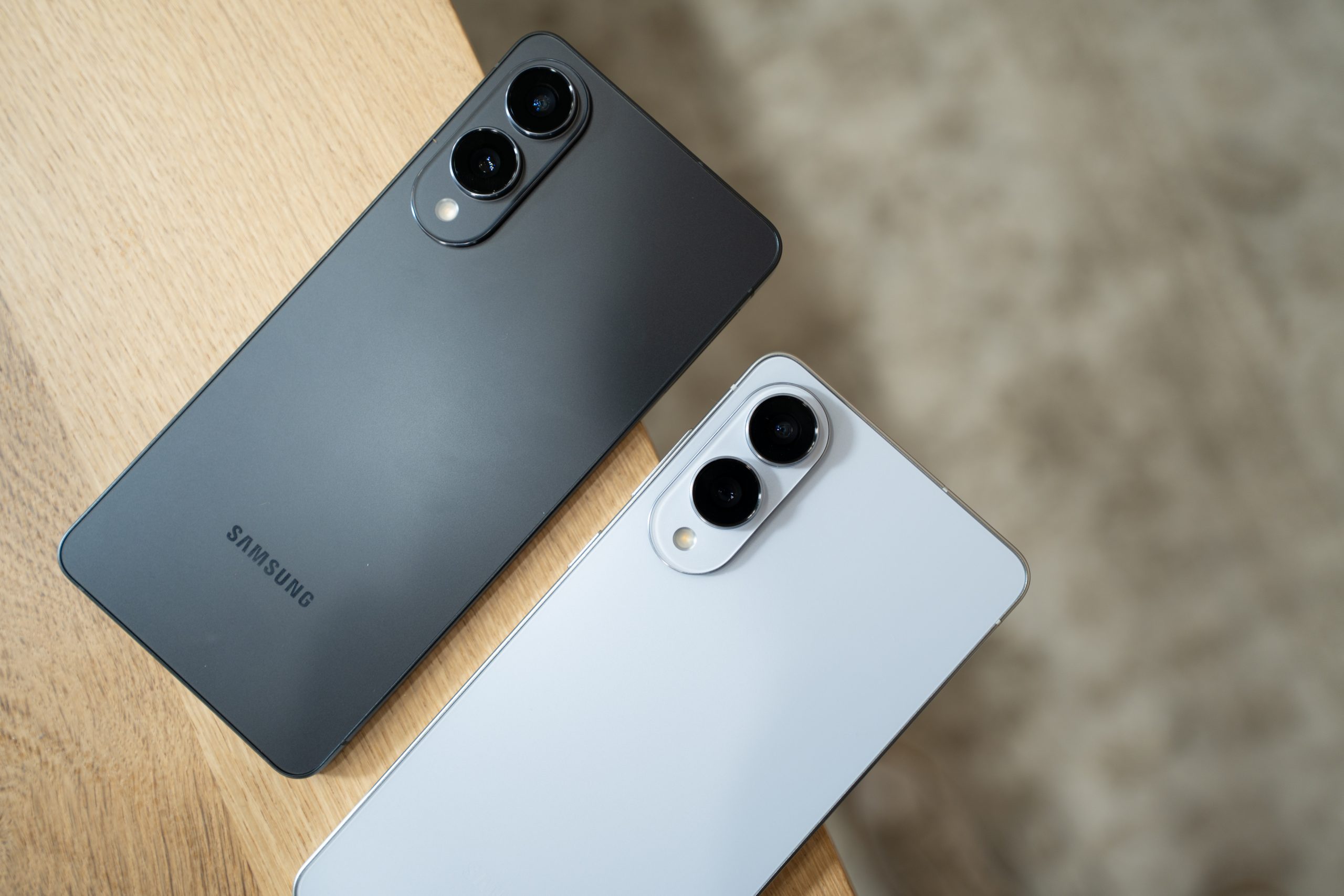 Samsung potrebbe abbandonare il suo popolare vantaggio di preordine "Doppio spazio di archiviazione" per la serie Galaxy S26