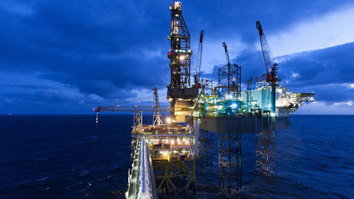 Il think tank Blair chiede la fine del divieto sulle nuove licenze per il Mare del Nord nel Regno Unito