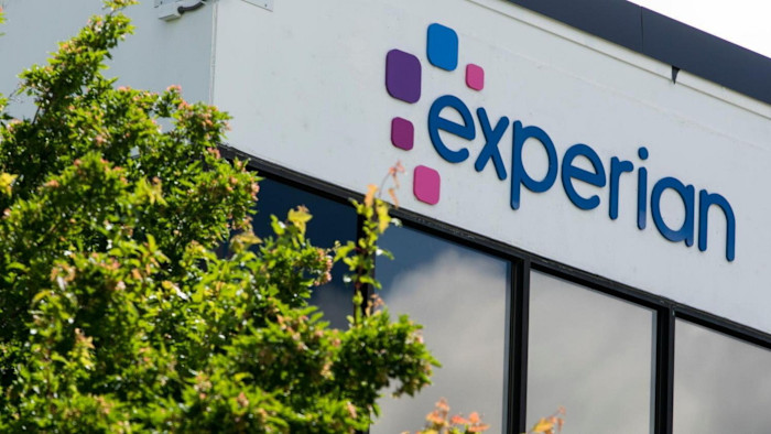 La presidenza di Experian acquista azioni mentre i timori sull'intelligenza artificiale si fanno sentire
