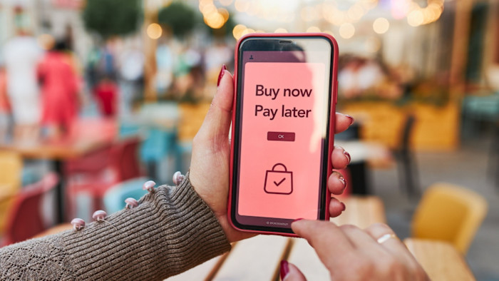 Regole di divulgazione per i finanziatori "acquista ora, paga dopo" diluite dall'autorità di regolamentazione del Regno Unito