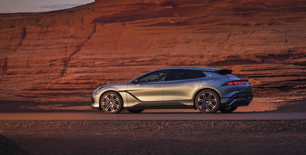 I caricabatterie Blade di seconda generazione di BYD si caricano più velocemente e durano più a lungo