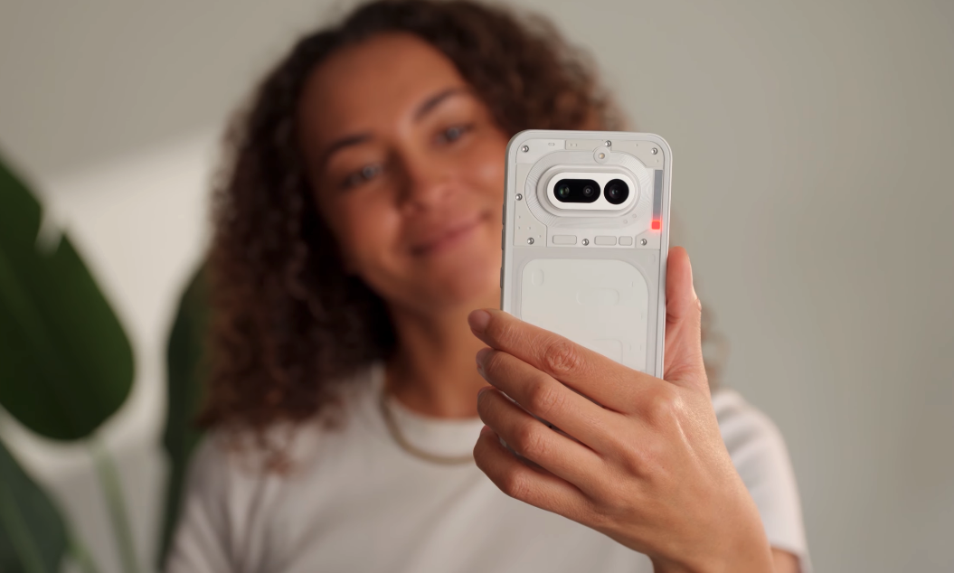 Nothing OS lancia diversi aggiornamenti per la serie Phone (4a).