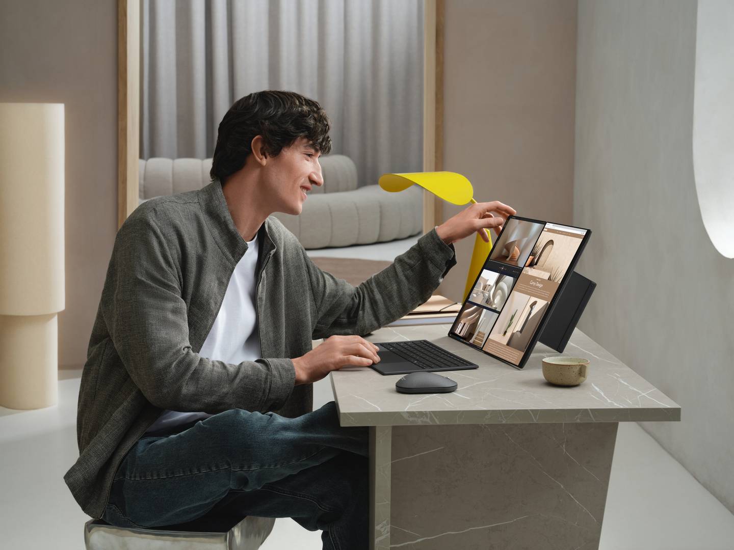 L'ASUS Zenbook DUO è finalmente disponibile per il preordine negli Stati Uniti